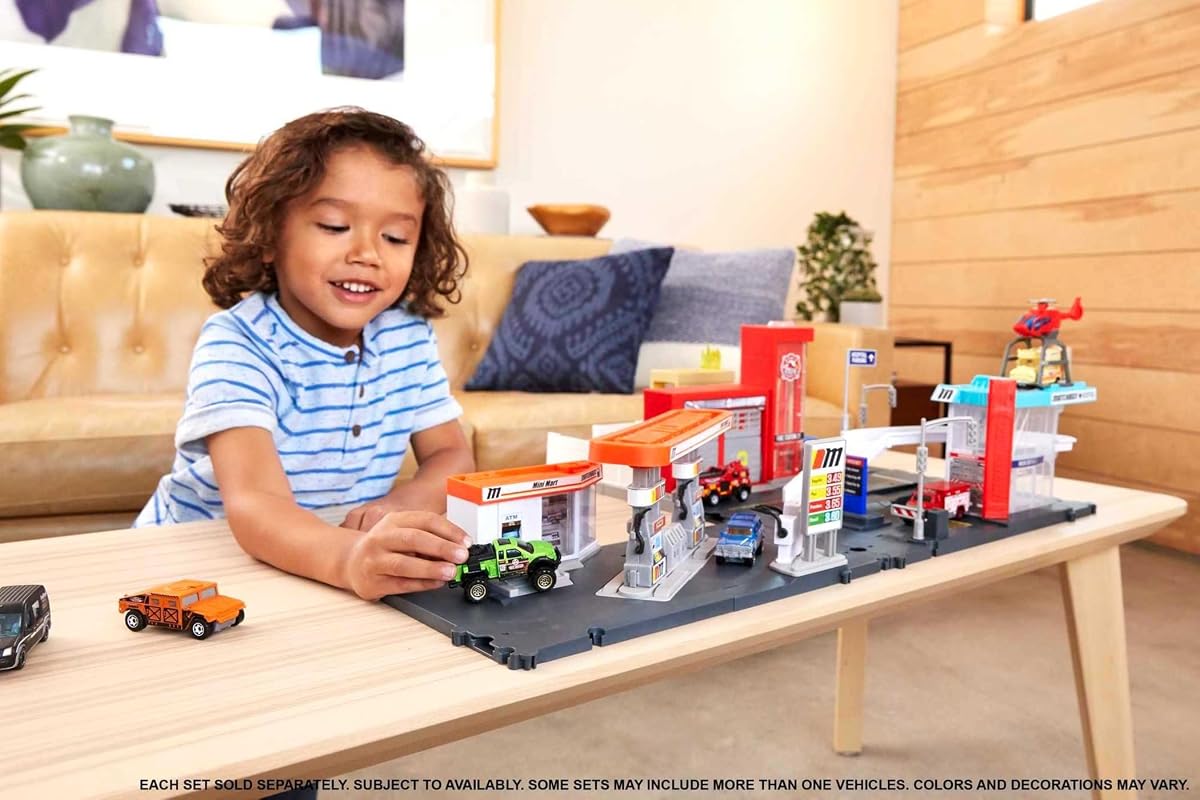 Cars Playset, Action Drivers Helicopter Rescue & 1:64 Scale Ambulance & Helico — view 3