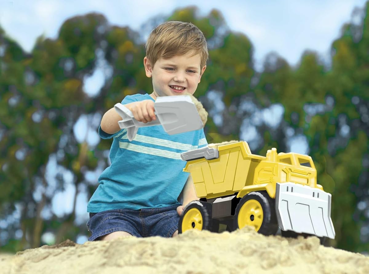 Large-Scale Sand Truck with 5 Construction Vehicles in 1:64 Scale, Indoor & Ou — view 3