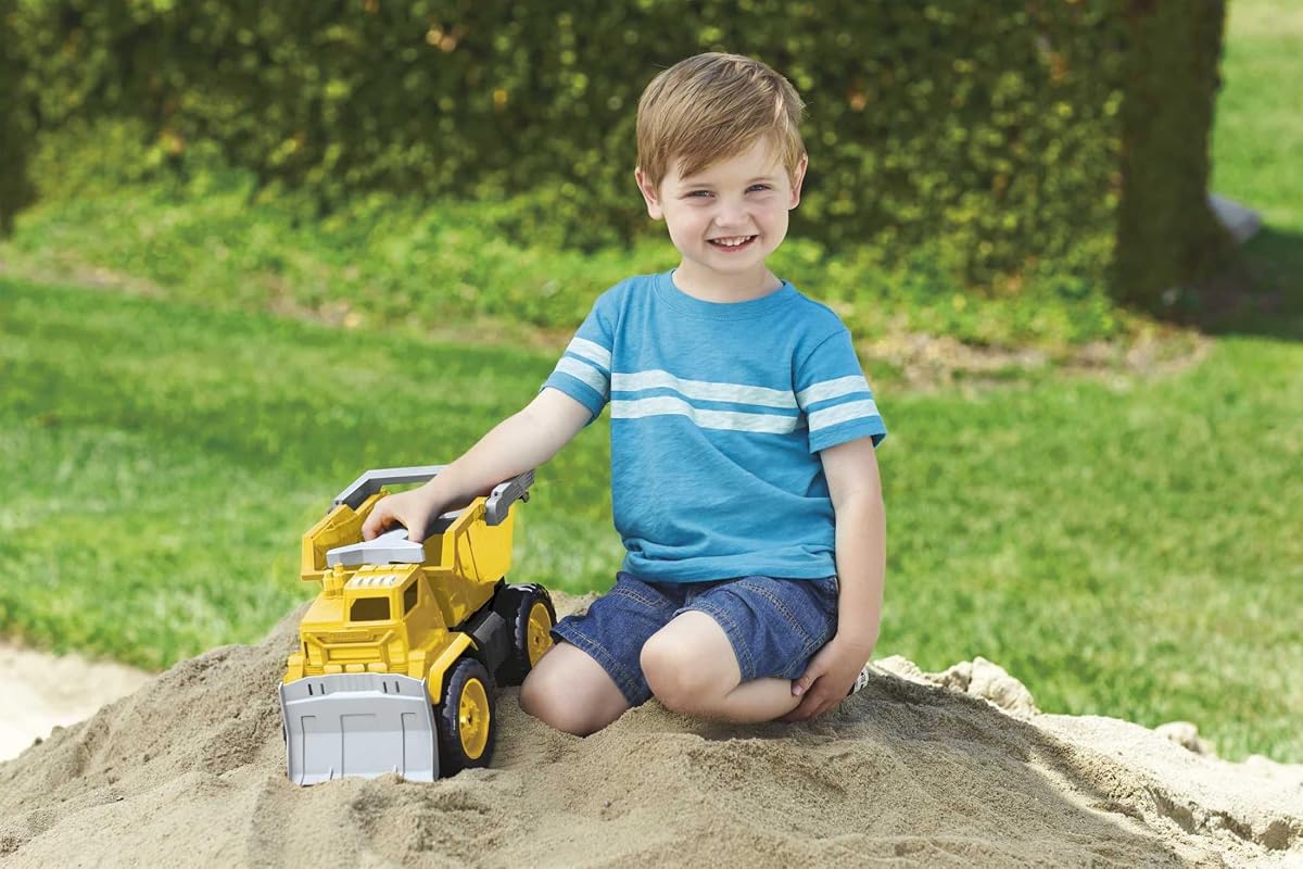 Large-Scale Sand Truck with 5 Construction Vehicles in 1:64 Scale, Indoor & Ou — view 4
